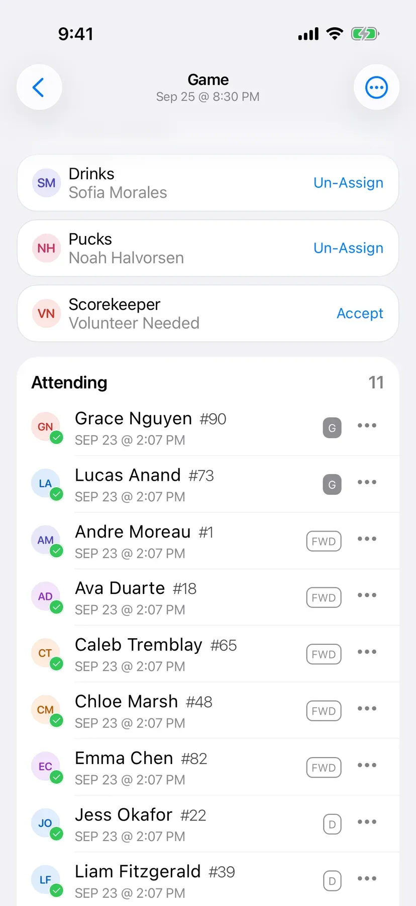 BenchApp game screen showing who is in, out, and yet to reply