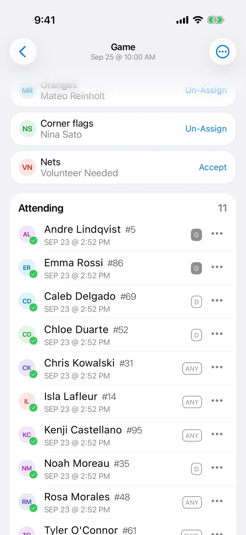BenchApp game screen showing who is in, out, and yet to reply