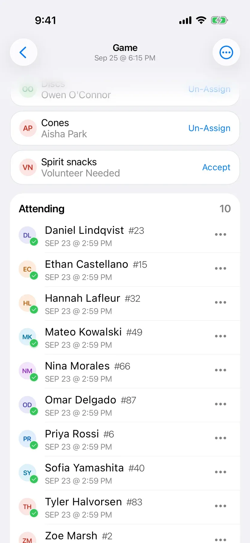 BenchApp game screen showing who is in, out, and yet to reply